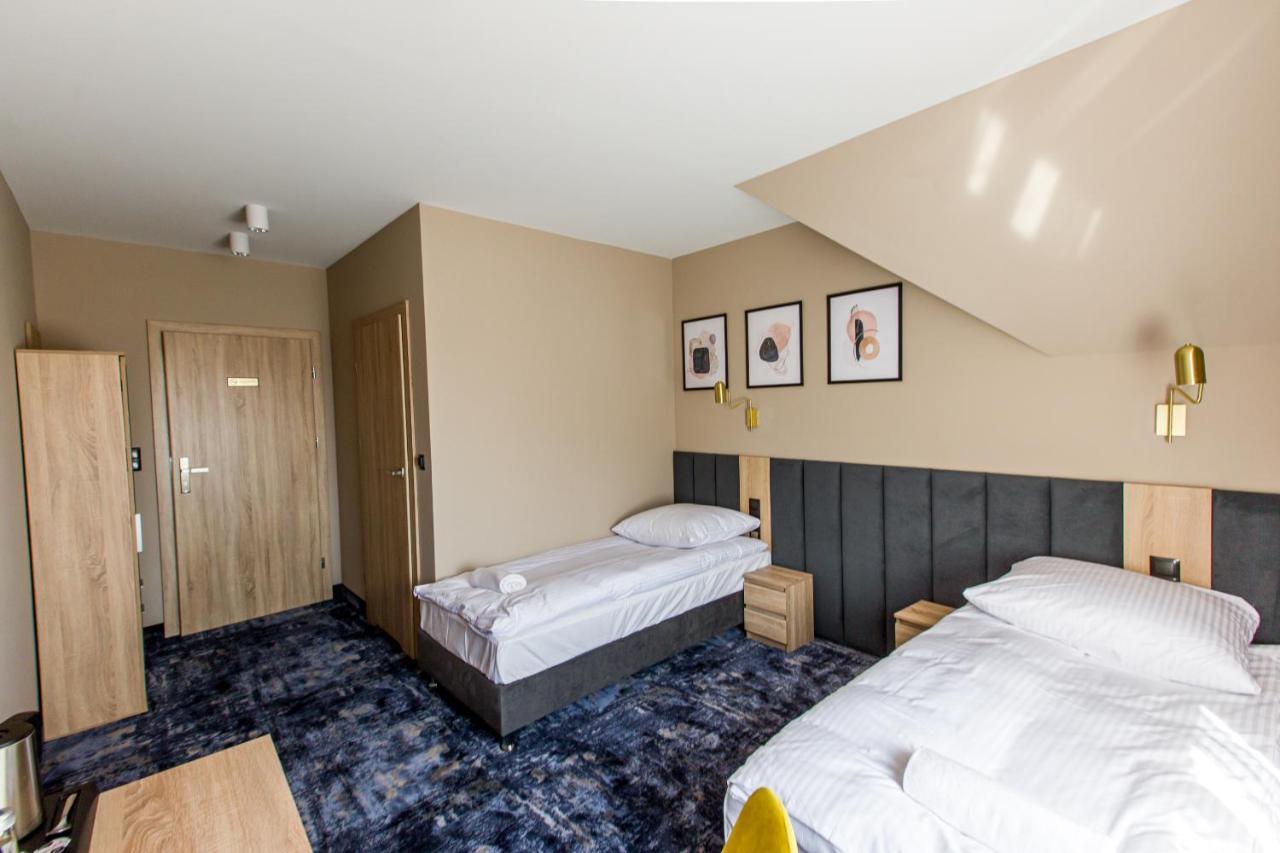 Hotel Zodiak Sucha  Екстер'єр фото