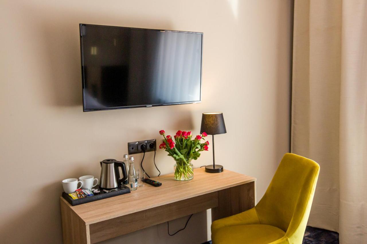 Hotel Zodiak Sucha  Екстер'єр фото