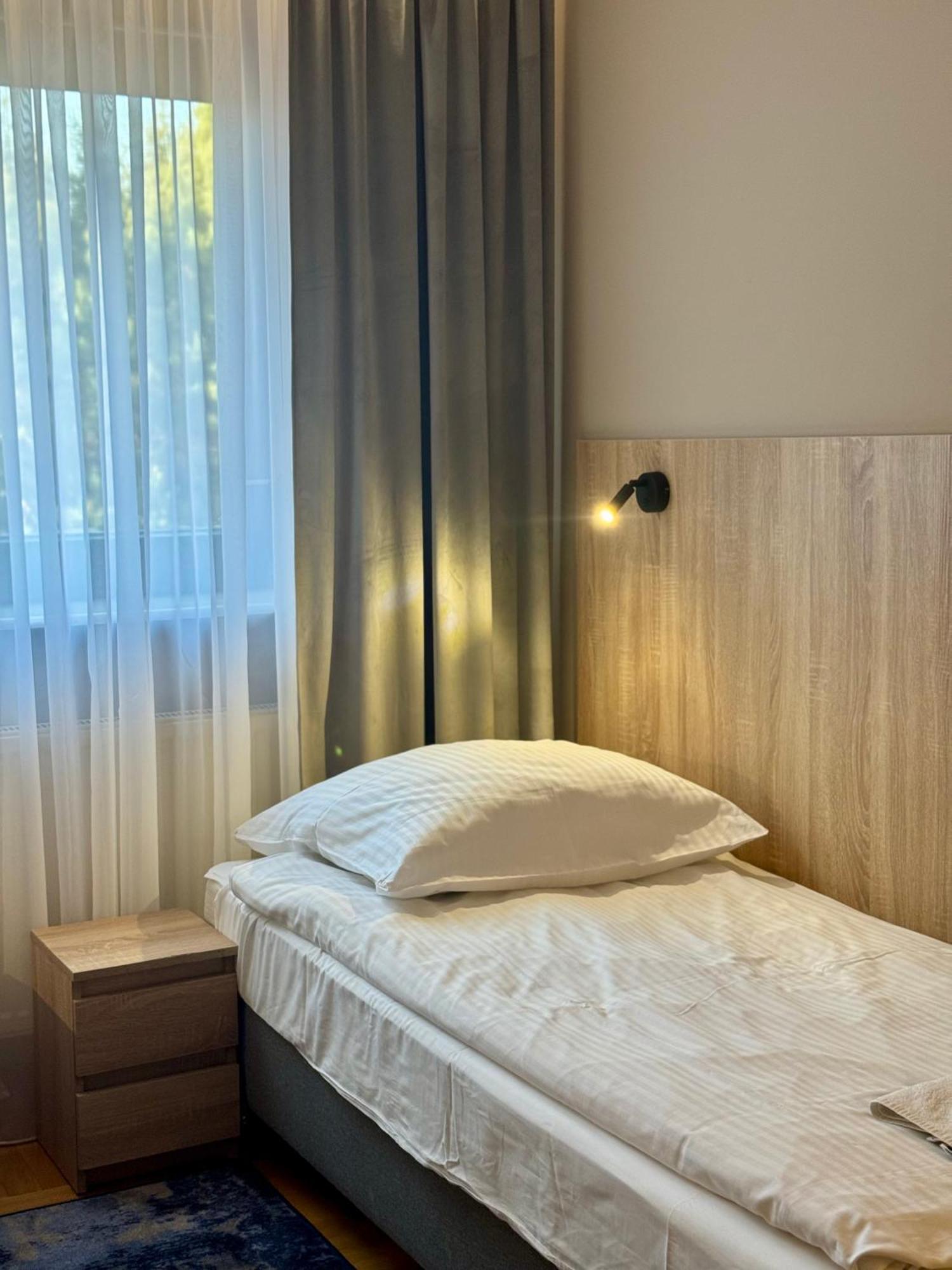 Hotel Zodiak Sucha  Екстер'єр фото